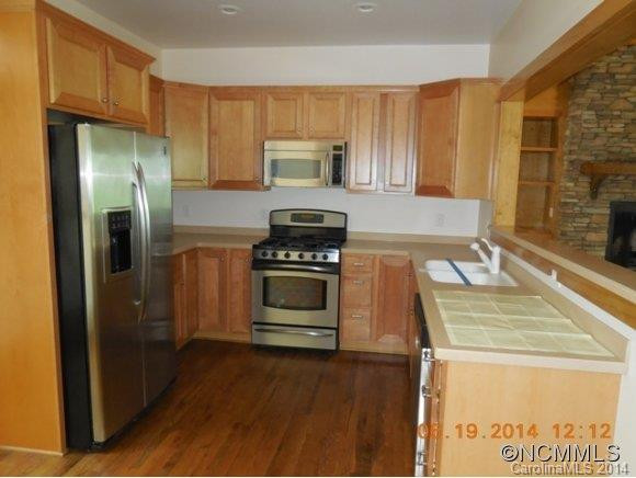 686 Lakeside Drive - Photo 5