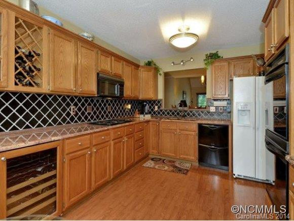 32 HIGHLAND POINTE COURT - Photo 4