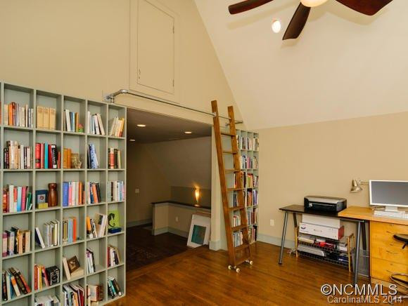 414 Stratford Road - Photo 15