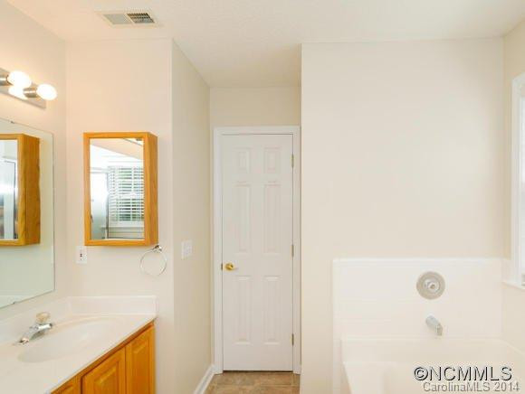 25 Forest Berry Rd - Photo 16