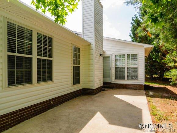 25 Forest Berry Rd - Photo 24