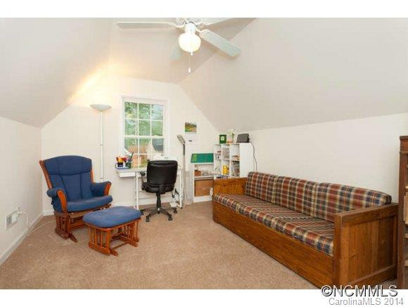 27 Woodthorn - Photo 17