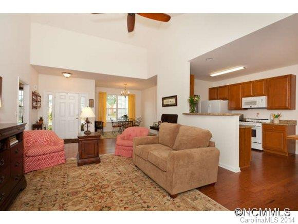 27 Woodthorn - Photo 3