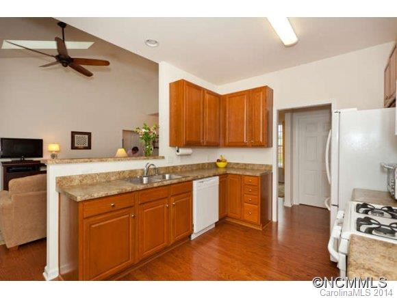 27 Woodthorn - Photo 7