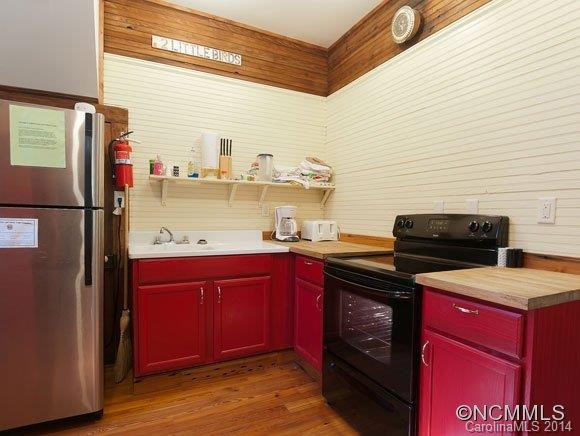 155 Woodland Road - Photo 5