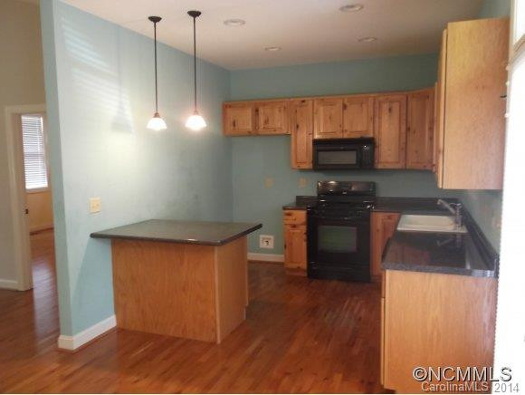 142 Rhett Drive - Photo 3