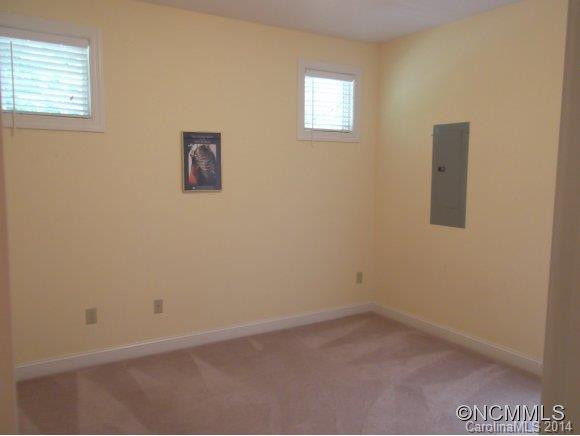 142 Rhett Drive - Photo 5