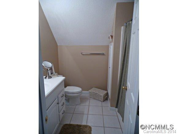 315 Macneil Way - Photo 12