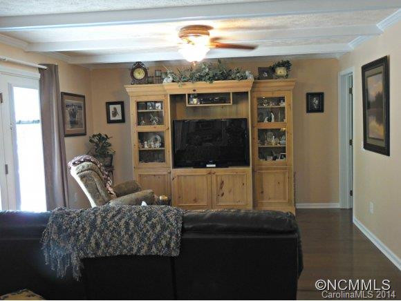 315 Macneil Way - Photo 8