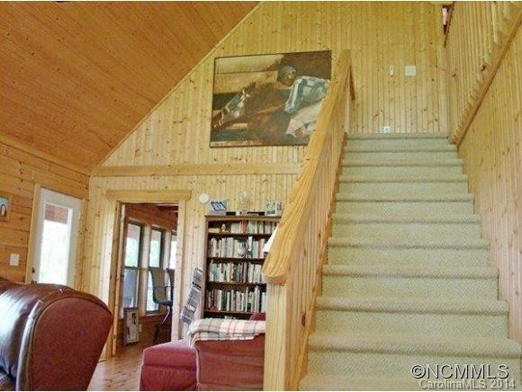 894 Summit Parkway - Photo 17