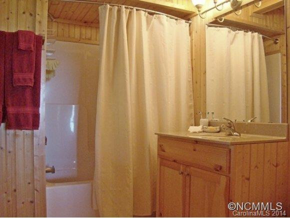 894 Summit Parkway - Photo 10