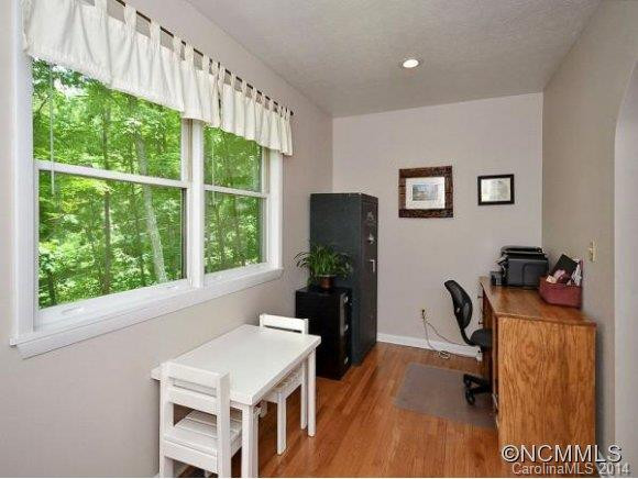 102 FALL CREEK ROAD - Photo 18