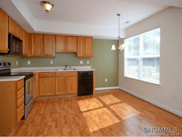 605 OLDE COVINGTON WAY - Photo 4