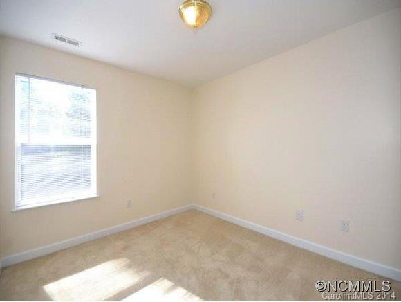 605 OLDE COVINGTON WAY - Photo 8