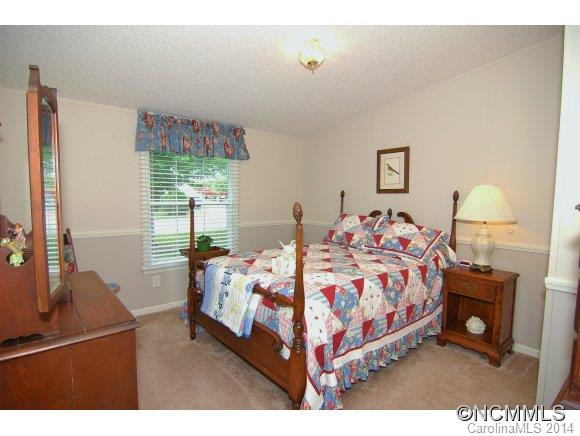 207 Nicholas Drive - Photo 11