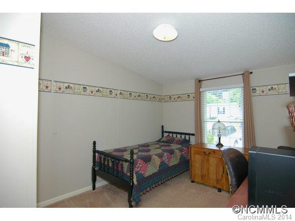 207 Nicholas Drive - Photo 12