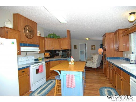 207 Nicholas Drive - Photo 4
