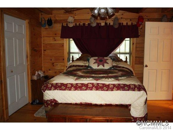 2906 Green River Cove Road - Photo 17