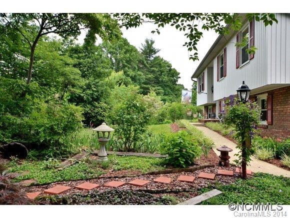 9 S. GREENWOOD FOREST DRIVE - Photo 2