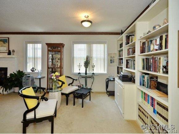 137 Exeter Court - Photo 5