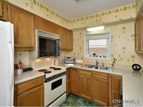 137 Exeter Court - Photo 6