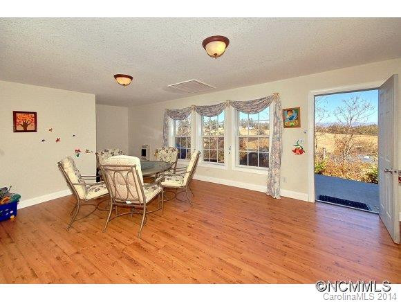 34 Castlewood Drive - Photo 12