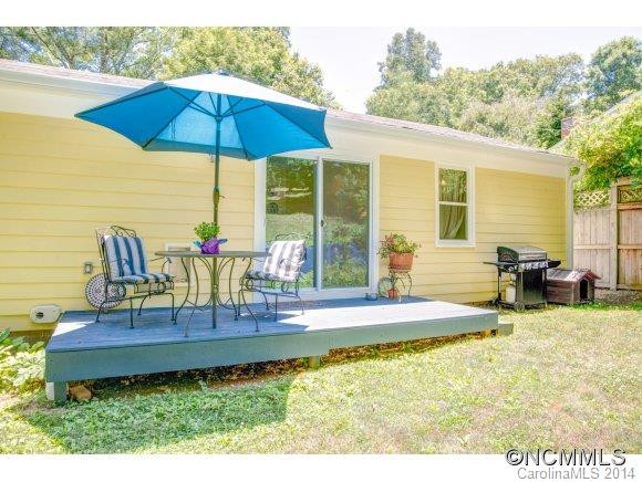 27 Bassett Road - Photo 17