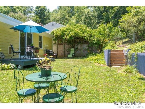 27 Bassett Road - Photo 20