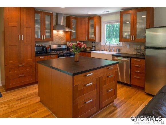 27 Bassett Road - Photo 8