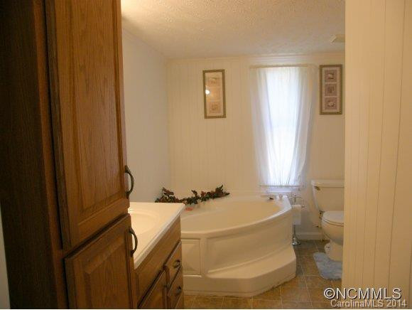 102 Private Lane - Photo 11
