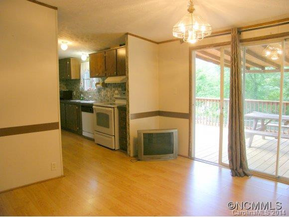 102 Private Lane - Photo 8