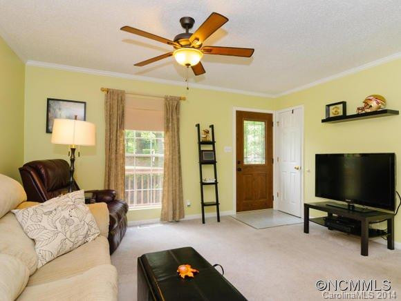 81 Shadowlawn Drive - Photo 2