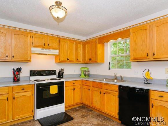 81 Shadowlawn Drive - Photo 3