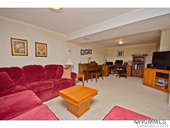 11 Wake Robin Way - Photo 11