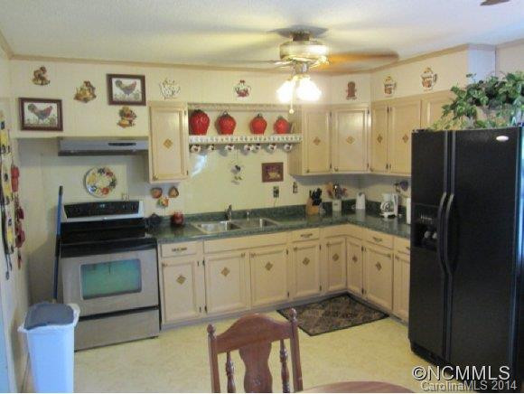 121 Brentwood Drive - Photo 2