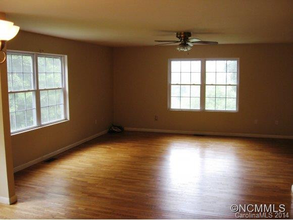 60 Hilltop View Dr - Photo 2