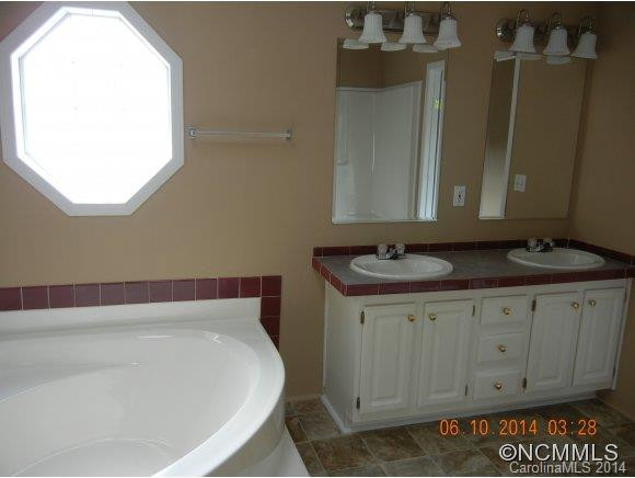 36 Misty Ridge Lane - Photo 11
