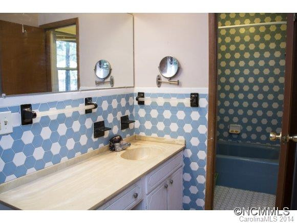 21 Waters Road - Photo 12