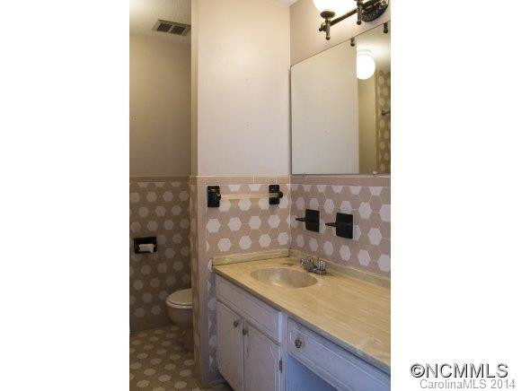 21 Waters Road - Photo 14