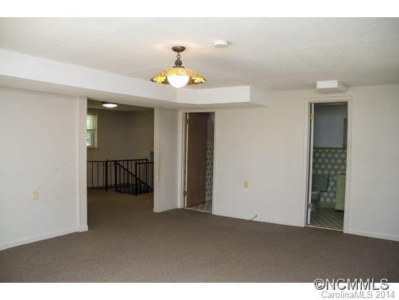 21 Waters Road - Photo 16