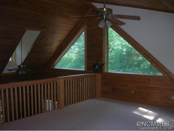 273 Sasafras Ridge - Photo 18