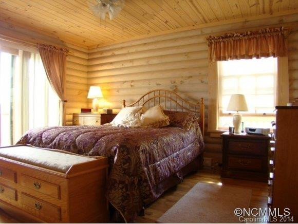 762 Valleyview - Photo 11