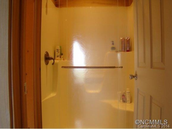 762 Valleyview - Photo 13