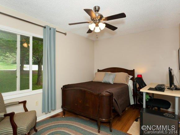 24 Glen Meadows Rd - Photo 18