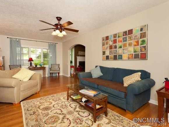 24 Glen Meadows Rd - Photo 6