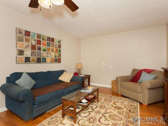 24 Glen Meadows Rd - Photo 7