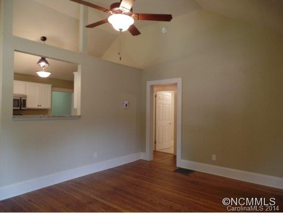 302 Virginia Avenue - Photo 4