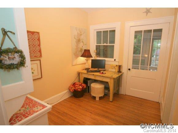 1617 Kensington - Photo 8