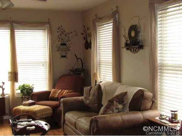 26 Rotunda Circle - Photo 17