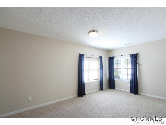 370 Highland Golf Drive - Photo 11